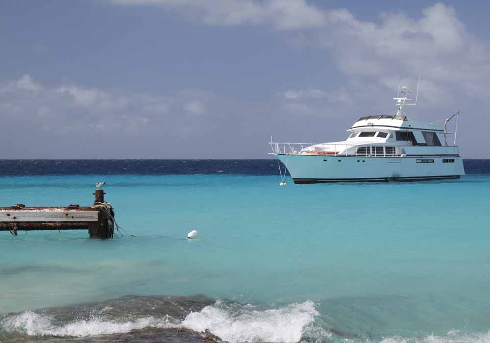 charter yacht from florida to bahamas