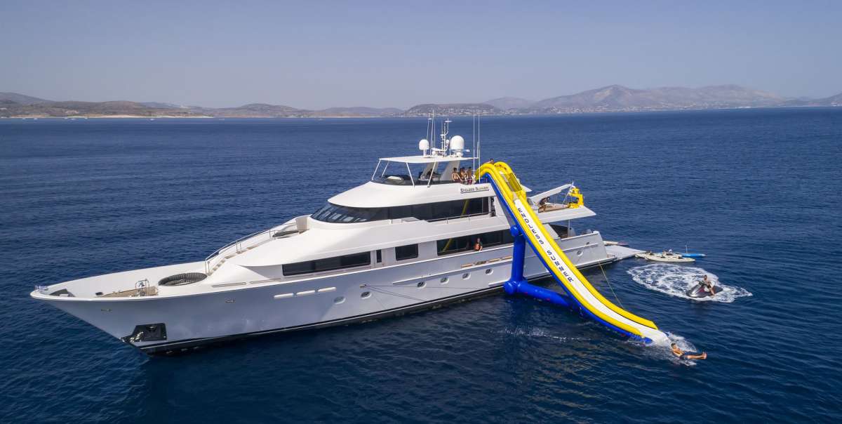 endlesssummer130 charter yacht