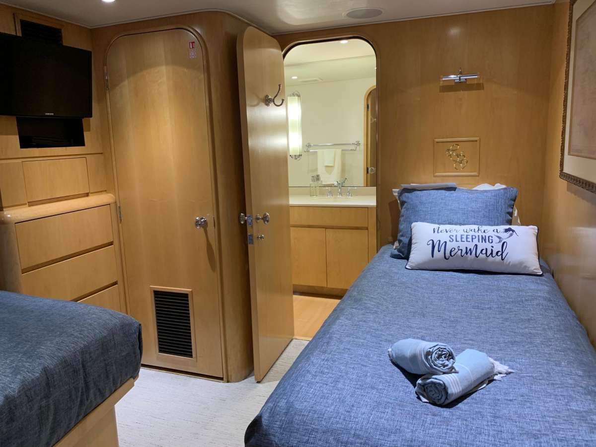 Guest cabin - Double and Twin berths