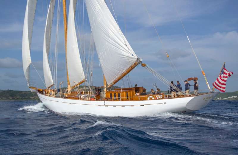 eros115 charter yacht