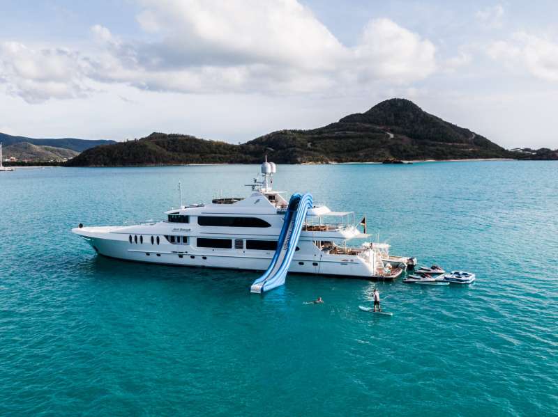 justenough139 charter yacht