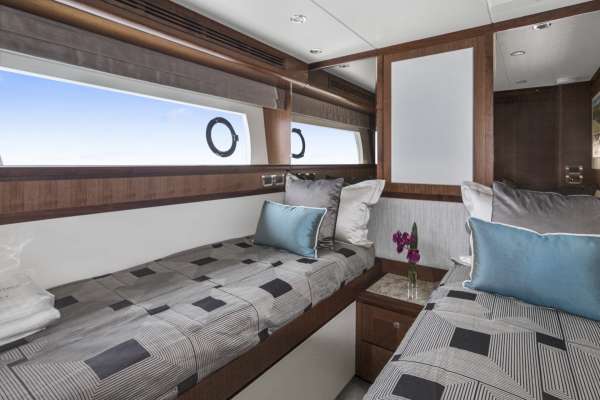 Twin/convertible stateroom
