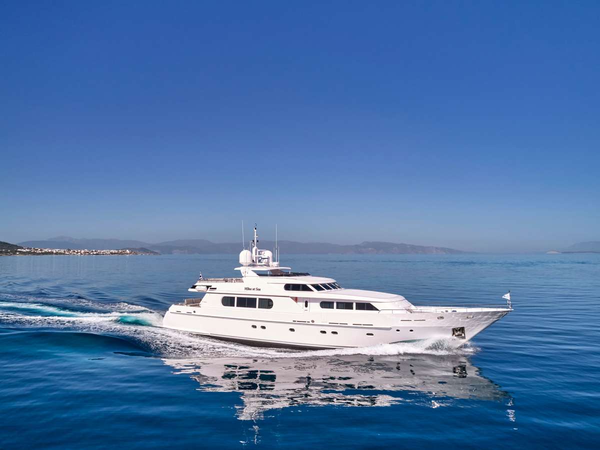 miloatsea114 charter yacht