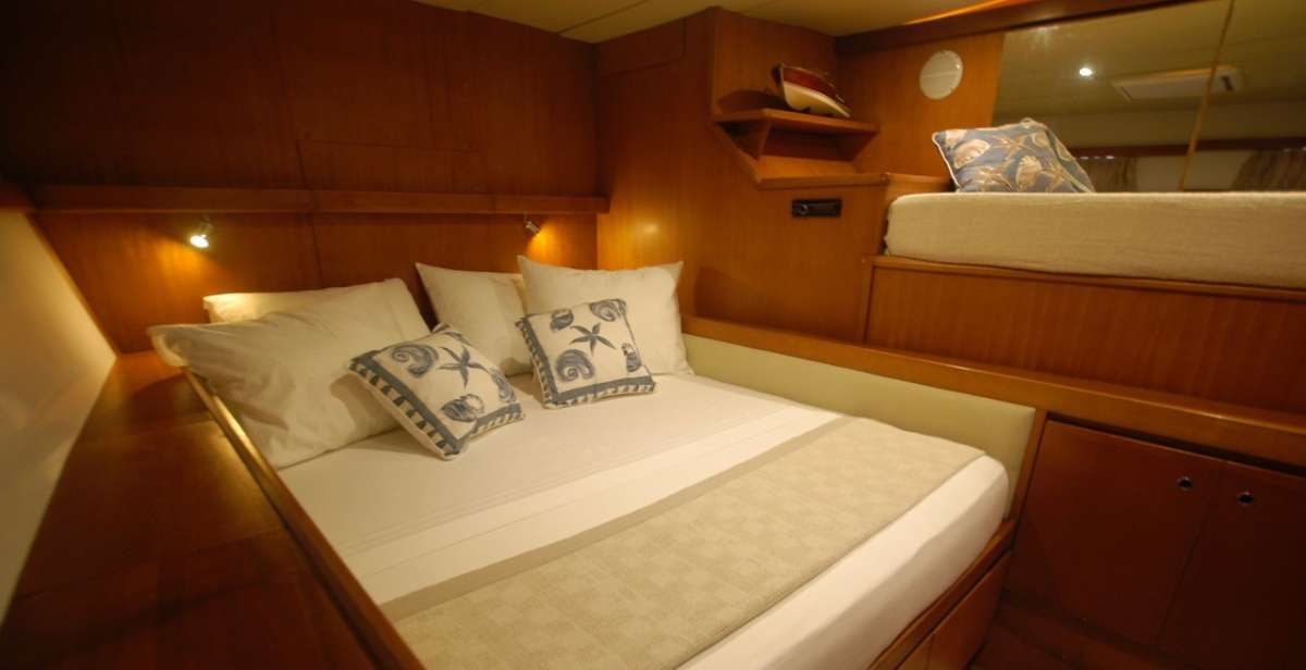 LONESTAR Double Cabin with extra bed for a child