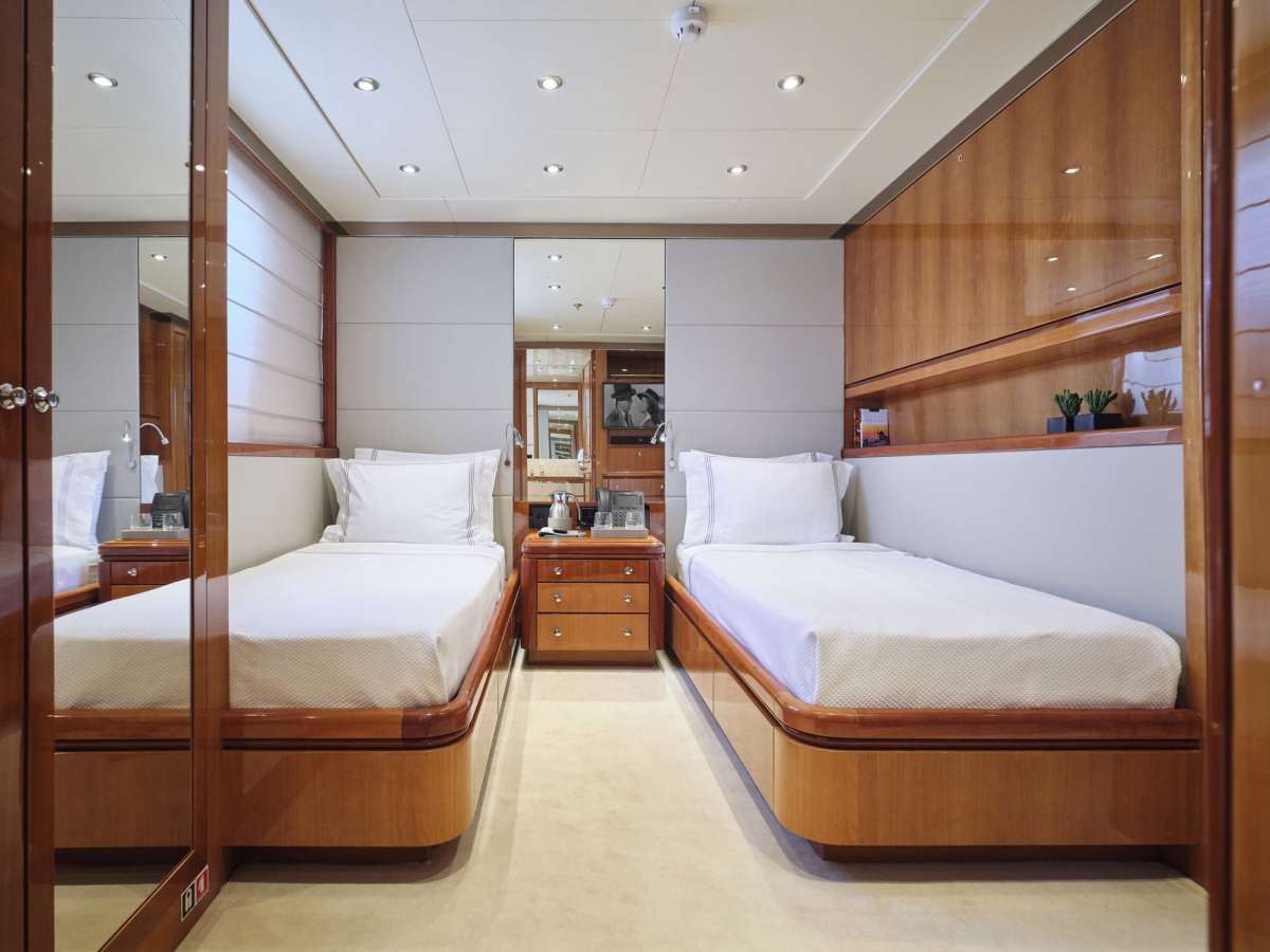 Twin Stateroom with pullman berth