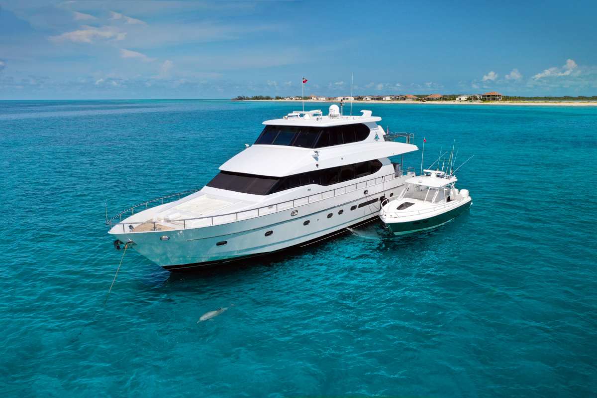 tortuga82 charter yacht