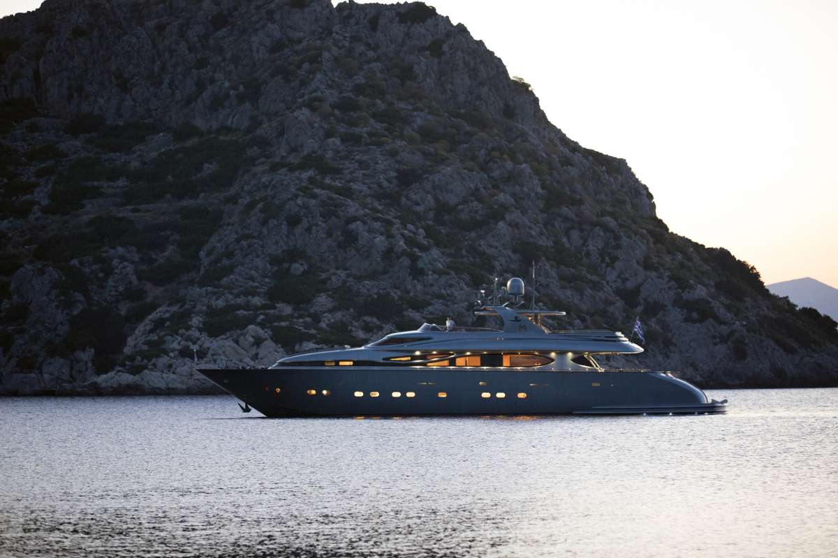 princessl108a charter yacht