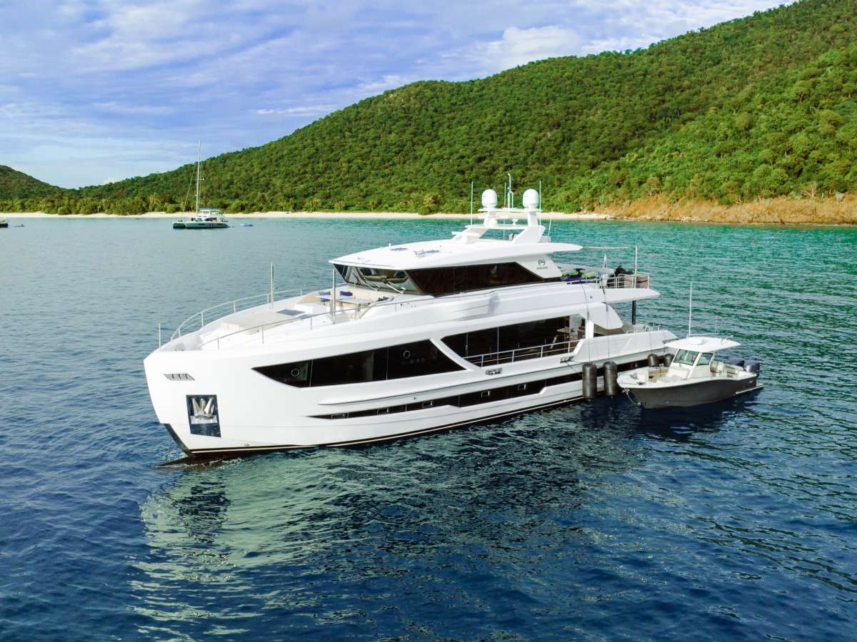 aqualife90 charter yacht