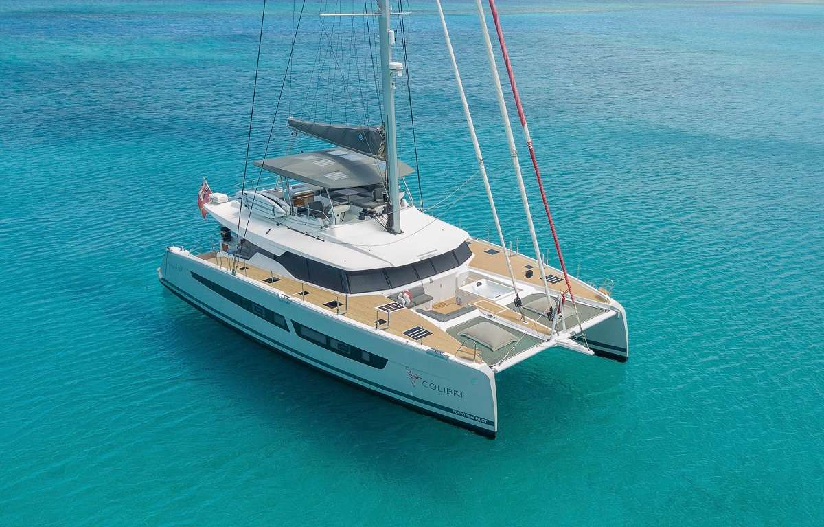 untethered67 charter yacht
