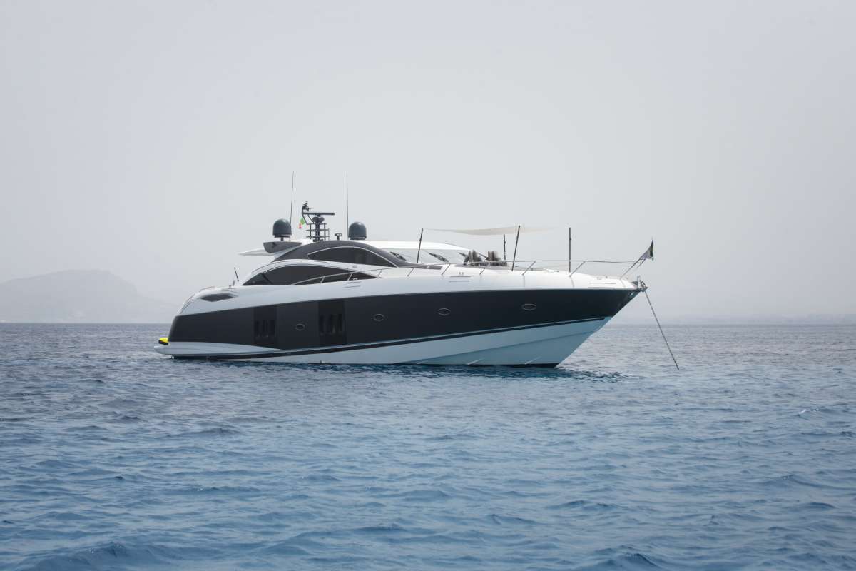 lightblue82 charter yacht