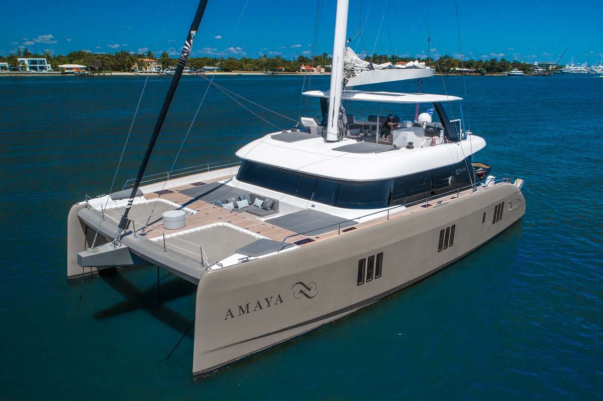 amaya60a charter yacht