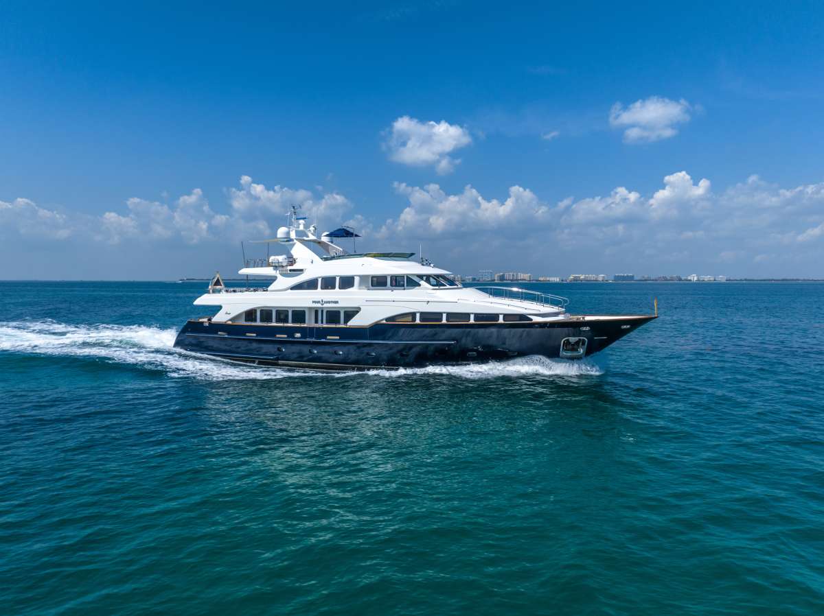 pouranother115 charter yacht