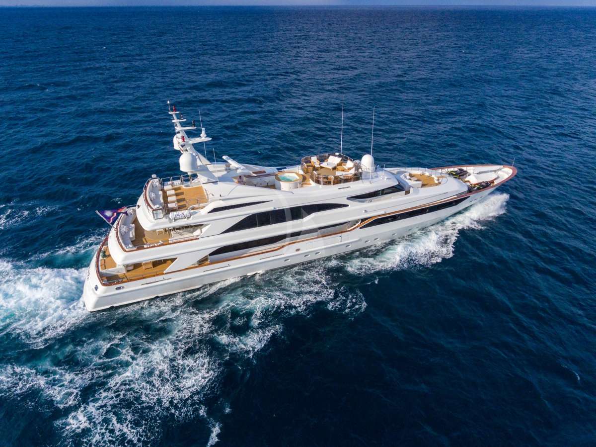 barents164 charter yacht