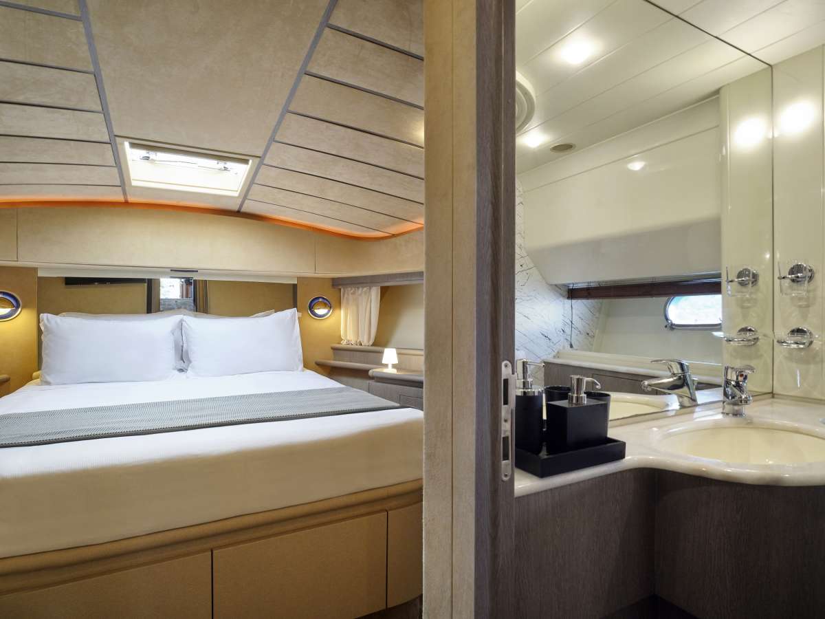 VIP cabin & en-suite facilities
