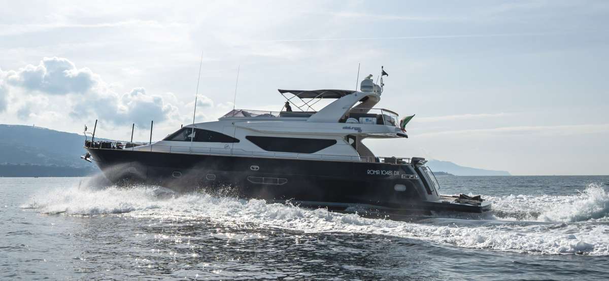 resilience82 charter yacht