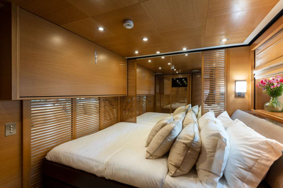 Double Stateroom with Pullman Berth