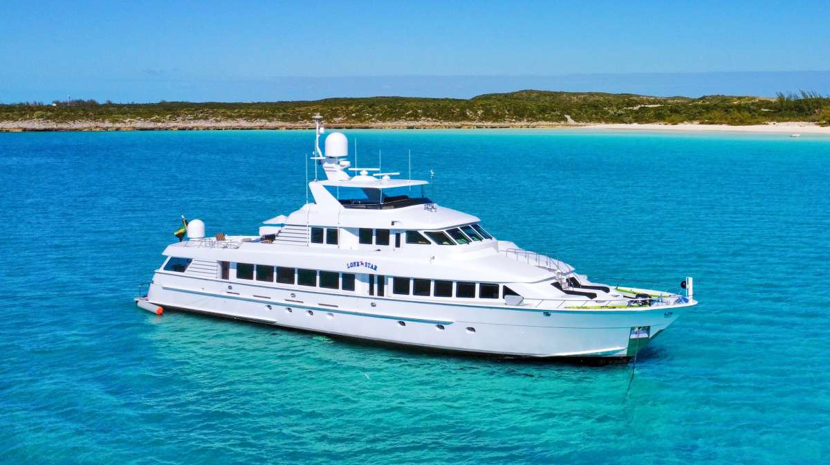 lonestar130 charter yacht
