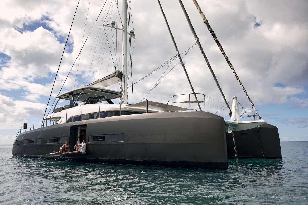 lagatta76 charter yacht