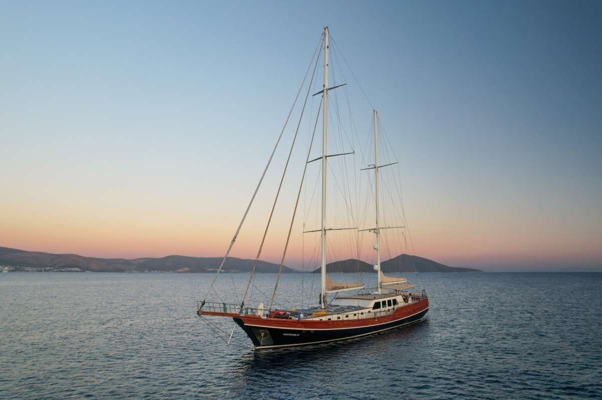 labellavita154 charter yacht