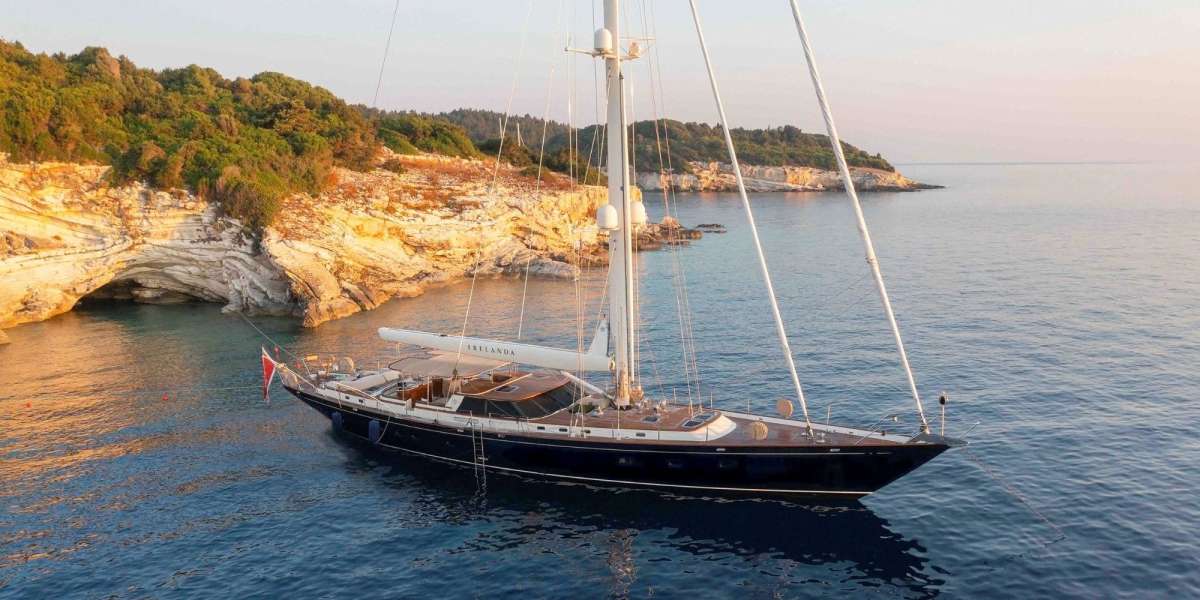 irelanda104 charter yacht