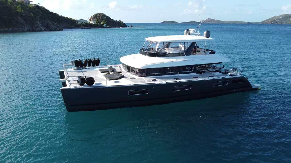 mareblu64 charter yacht
