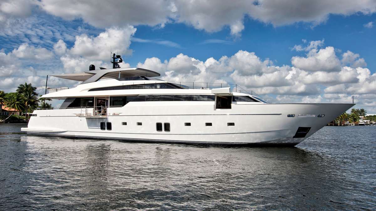 octave119 charter yacht
