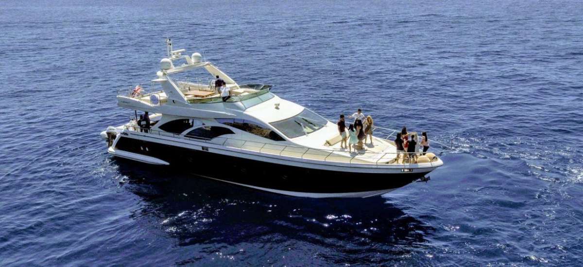 foreverrosanna78 charter yacht