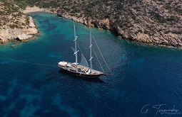 amadeus sailing yacht