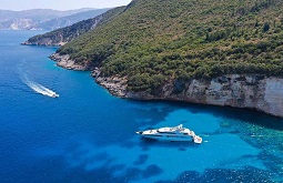 private yacht greece