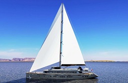 Silolona charter yacht